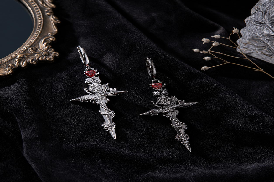 10 Best Christian Jewelry Pieces for Modern Women: A Meaningful Style Guide